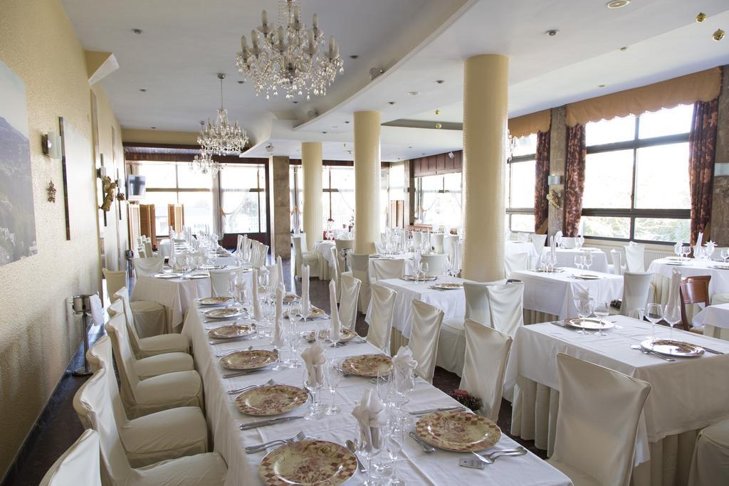 Hotel Cosmopol Laredo Esterno foto