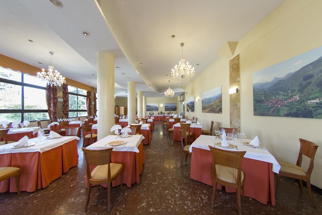 Hotel Cosmopol Laredo Esterno foto