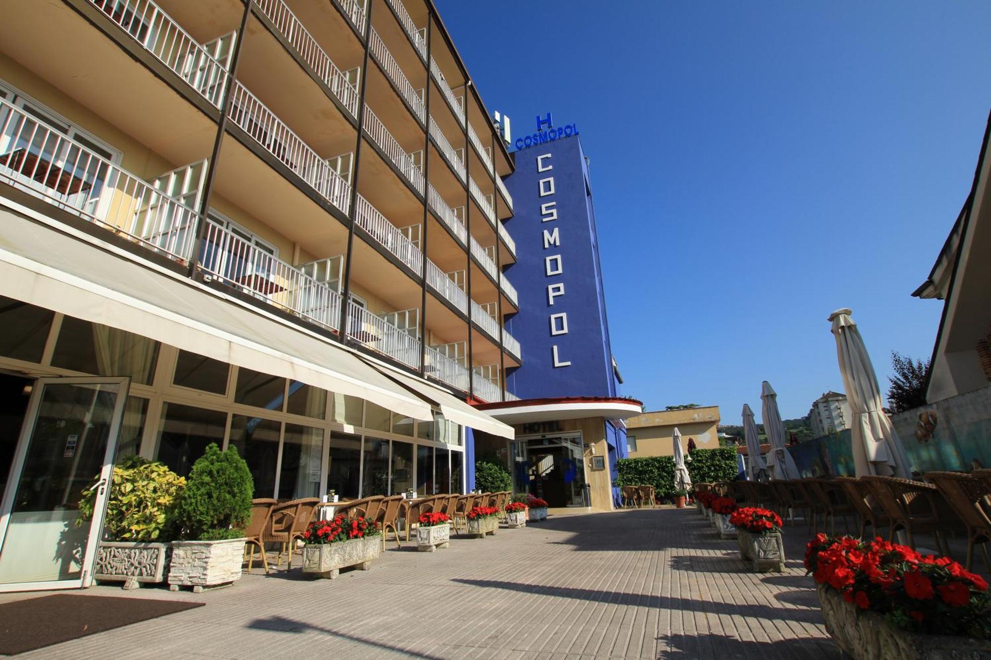 Hotel Cosmopol Laredo Esterno foto