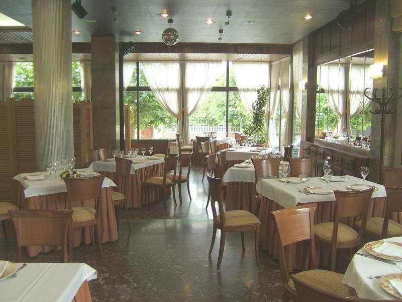 Hotel Cosmopol Laredo Esterno foto